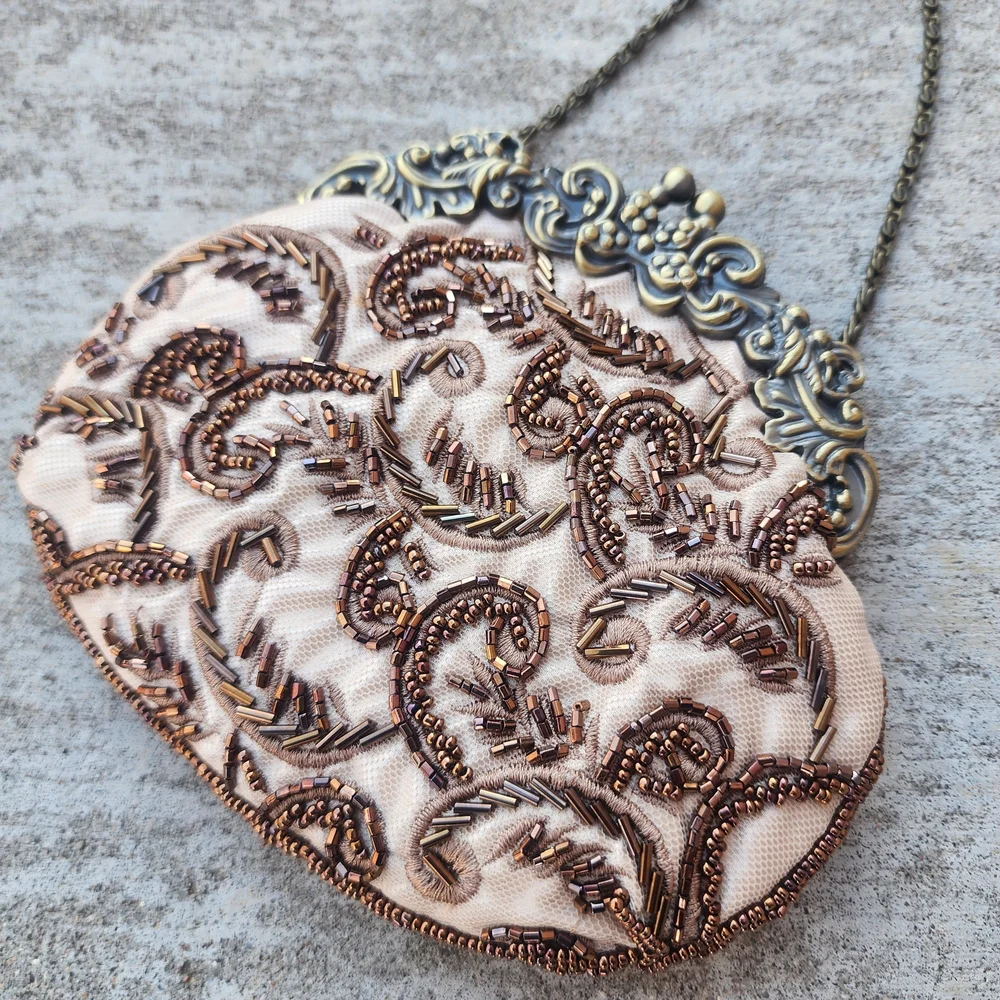 Beaded Embroidered Champagn Cream Vintage Victorian Style Clutch‎